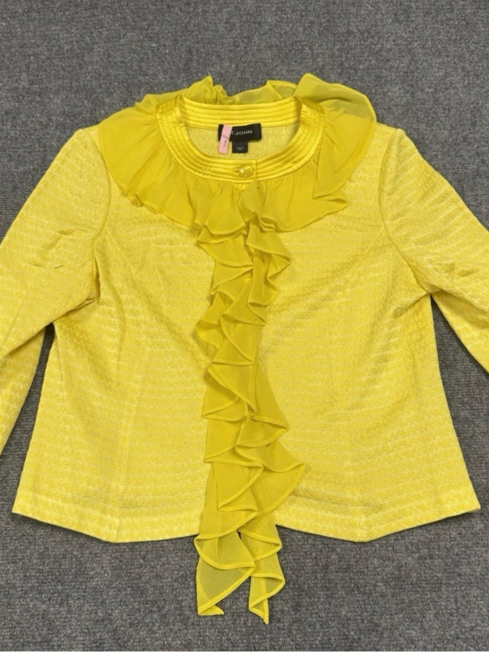 ST. JOHN Silk Wmns Yellow Blouse With Skirt Set READ Measurments - Picture 2 of 16